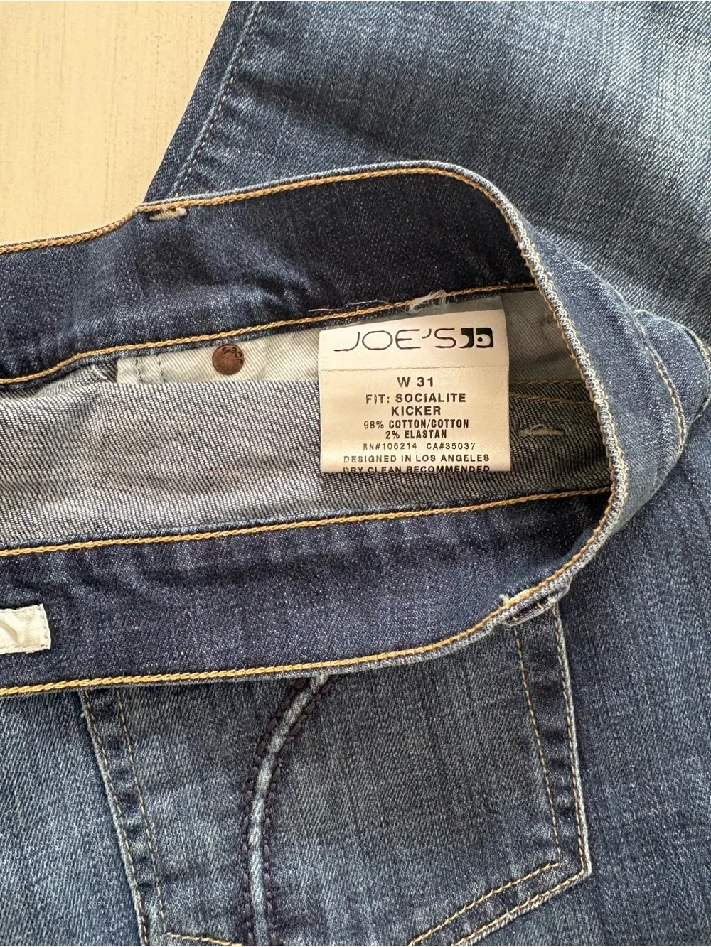 Joe’s Women's cropped Leg Dark Blue Denim Jeans